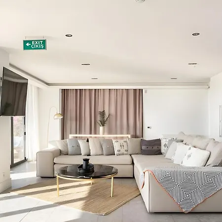 Marinhill High Luxury With Private Pool And Sea View 博德鲁姆