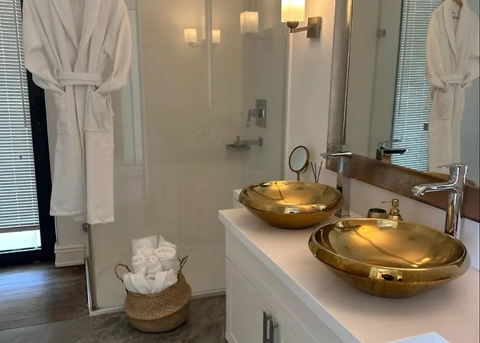 Marinhill High Luxury With Private Pool And Sea View * 博德鲁姆